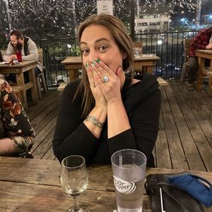 Meet your Posher, Lacey